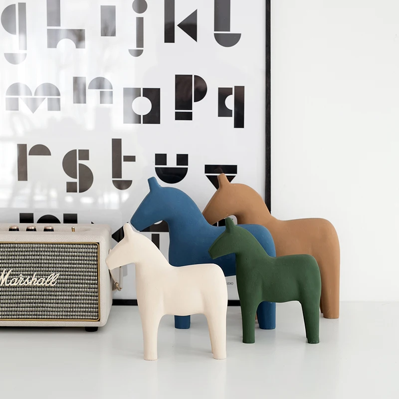 Nordic Wooden Horse Ornaments  - đánh giá và giá Baby Nursery Table